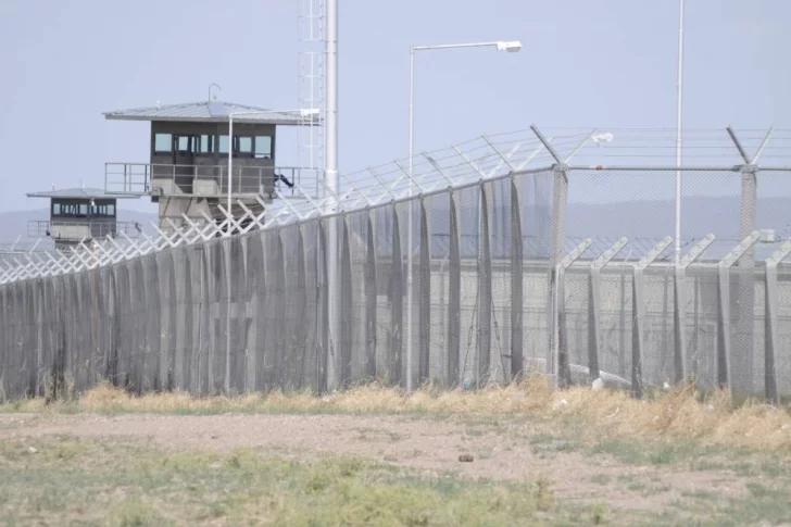 Quienes hayan matado, violado o robado con armas deberán cumplir toda la condena