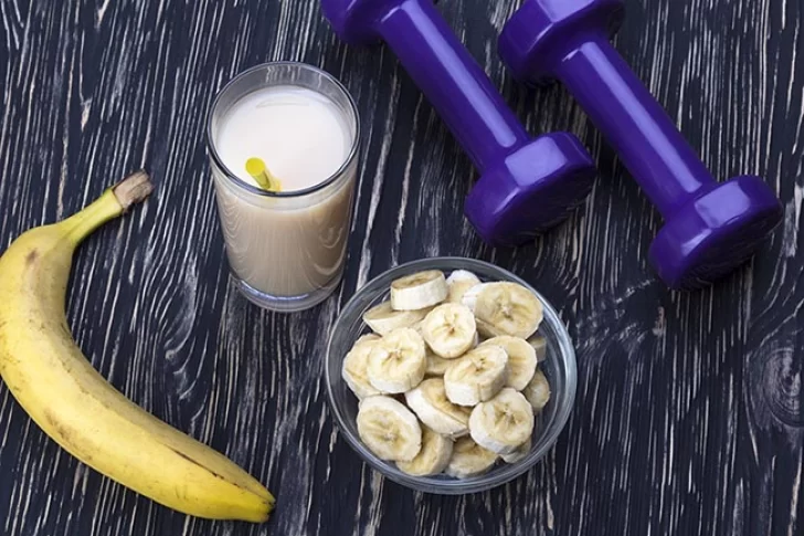 ¿En realidad las bananas previenen los calambres relacionados al ejercicio?