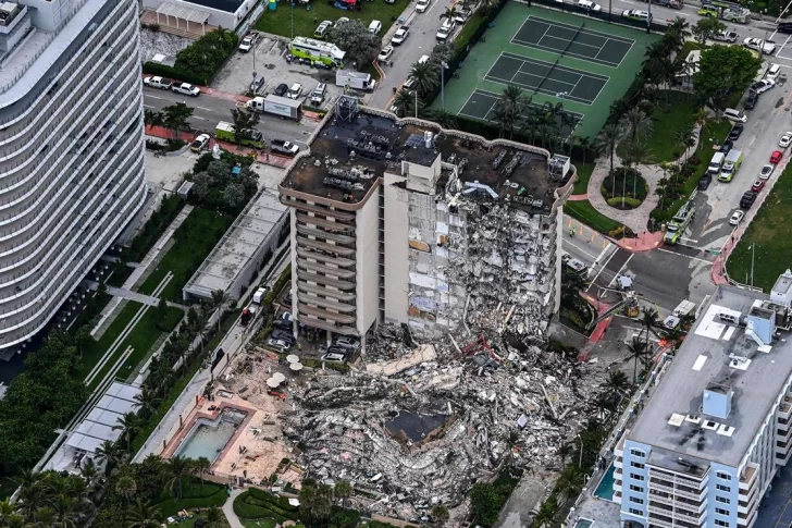 Ordenan demoler lo que queda del edificio de Miami