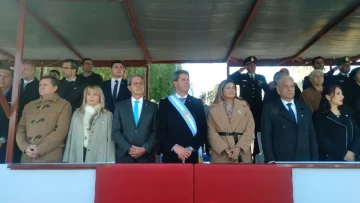 Con un importante marco de público se celebra el Día de la Independencia Con un importante marco de público se celebra el Día de la Independencia