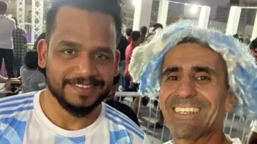 Detuvieron a cuatro hinchas argentinos en Qatar por venta de entradas y alcohol Detuvieron a cuatro hinchas argentinos en Qatar por venta de entradas y alcohol