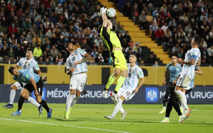 “Dimos un paso gigante”, dijo el “Dibu” Martínez “Dimos un paso gigante”, dijo el “Dibu” Martínez