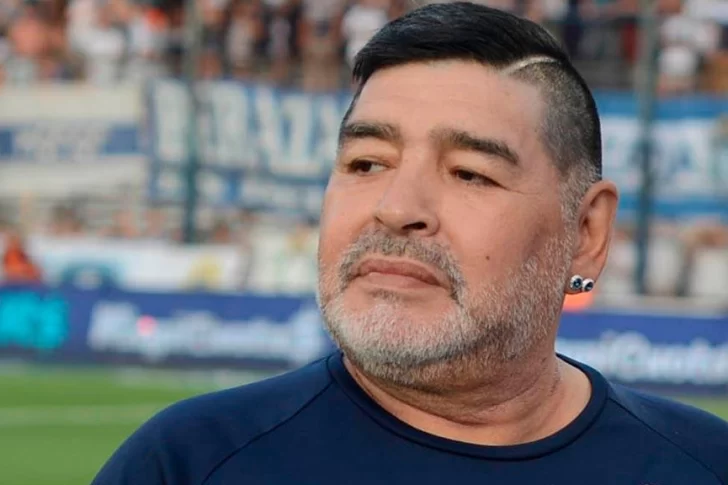 Maradona fue aislado tras tener contacto estrecho con un caso sospechoso de coronavirus