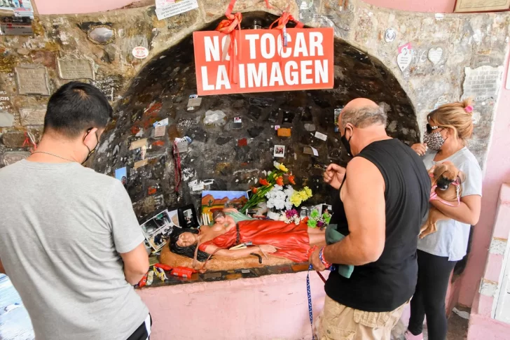 Cómo visitar el paraje Difunta Correa y qué actividades realizar en estas vacaciones