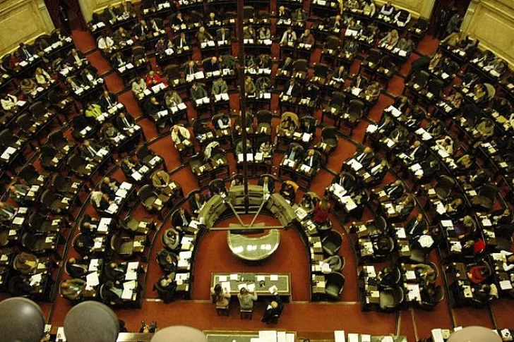 Insólita pelea por los despachos en Diputados: multarán al que no entregue la llave