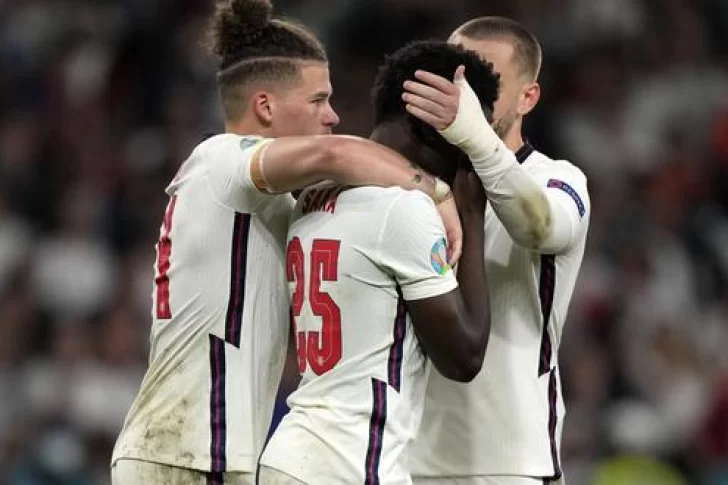 Los futbolistas ingleses que fallaron los penales sufrieron ataques racistas