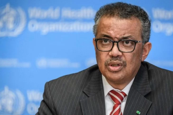 El director de la OMS dijo que “el 2022 debe ser el año en el que acabemos con la pandemia”