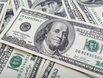 Aunque no cesa la tensión en los mercados, el dólar blue se desplomó a 321 pesos