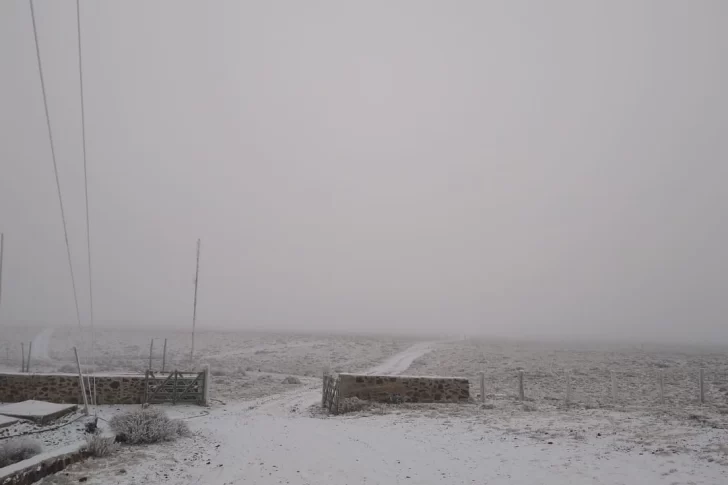 Con un manto blanco, así amanecieron algunos lugares de San Juan