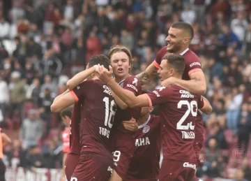 Lanús superó a Patronato y logró salir del fondo Lanús superó a Patronato y logró salir del fondo