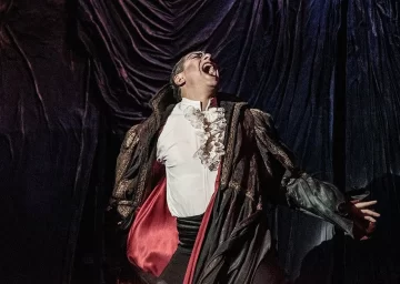 Drácula va por la cuarta en San Juan Drácula va por la cuarta en San Juan