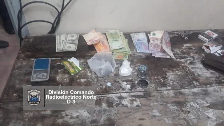 Lo encontraron en la calle con paquetitos de cocaína, marihuana y dinero Lo encontraron en la calle con paquetitos de cocaína, marihuana y dinero
