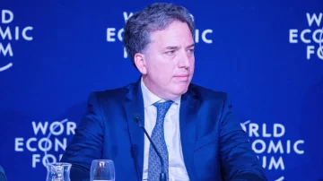 Dujovne: “Generamos ambiente para inversiones de todos los países” Dujovne: “Generamos ambiente para inversiones de todos los países”