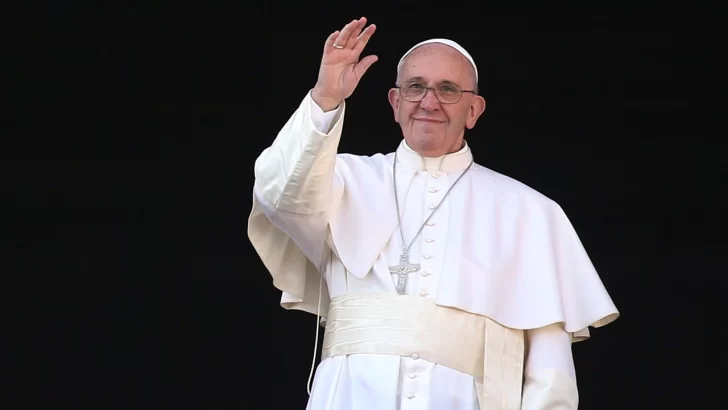 El Papa advirtió que sin diálogo entre adultos y jóvenes “la sociedad no puede ir adelante” El Papa advirtió que sin diálogo entre adultos y jóvenes “la sociedad no puede ir adelante”