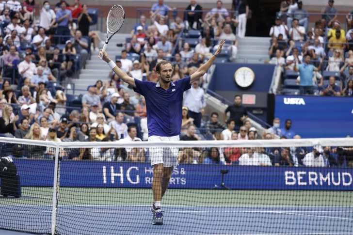 Medvedev ganó el US Open y le quitó las ilusiones de hacer más historia a Djokovic