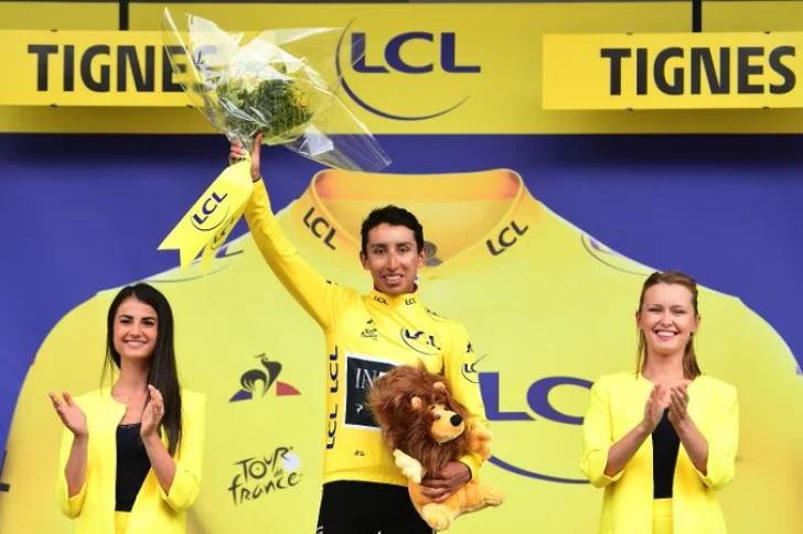 El colombiano Bernal pasó a liderar el Tour de Francia y está cerca de hacer historia