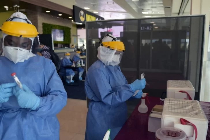 Confirman la presencia de la variante Ómicron en Santa Fe