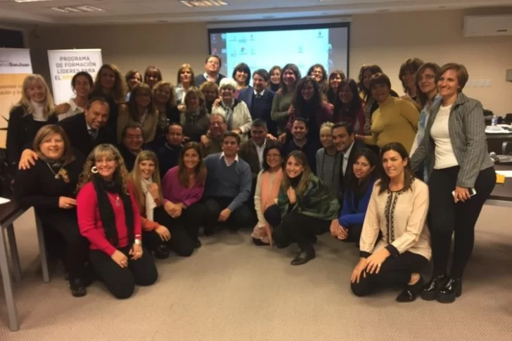 Entregan certificados del Programa de Formación de Directores del Banco San Juan