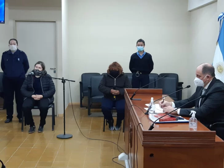 La directora acusada de falsificar documentos para favorecer a alumnos, ante el juez La directora acusada de falsificar documentos para favorecer a alumnos, ante el juez