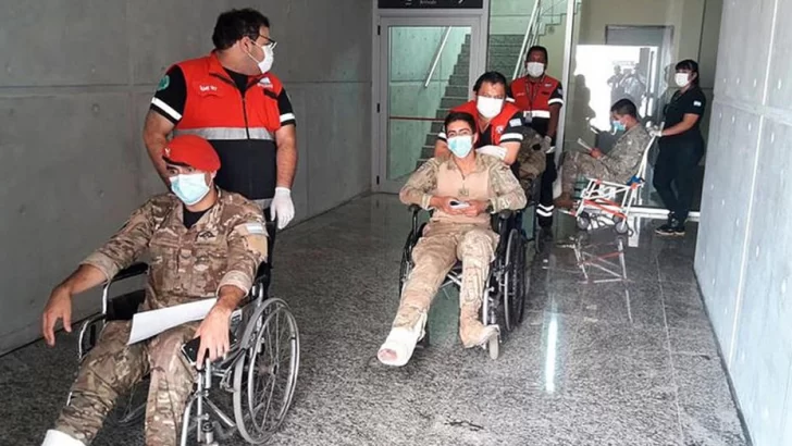 Jujuy: al menos 35 paracaidistas del ejército heridos en un ejercicio Jujuy: al menos 35 paracaidistas del ejército heridos en un ejercicio