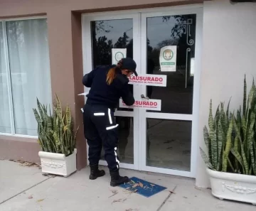 Multan a funcionario que fue a un cumpleaños y se contagió coronavirus Multan a funcionario que fue a un cumpleaños y se contagió coronavirus