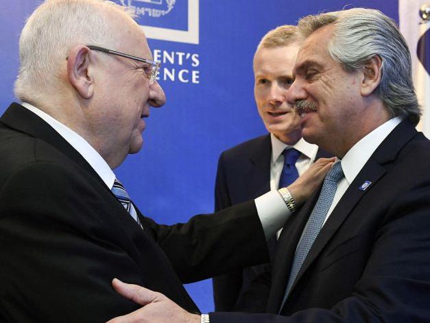 Fernández participó de una cena privada con líderes mundiales en Israel Fernández participó de una cena privada con líderes mundiales en Israel