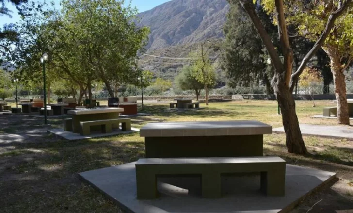 Aprehendieron a 10 personas en El Pinar por hacer disturbios y correr picadas Aprehendieron a 10 personas en El Pinar por hacer disturbios y correr picadas