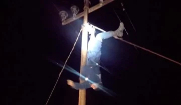 Robaba cables de un poste de alta tensión, recibió una descarga y quedó colgado durante dos horas Robaba cables de un poste de alta tensión, recibió una descarga y quedó colgado durante dos horas