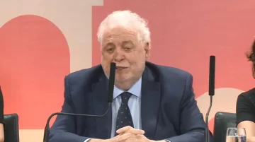 Ginés González: “La ley respeta la objeción pero no puede quedarse sin respuesta institucional”