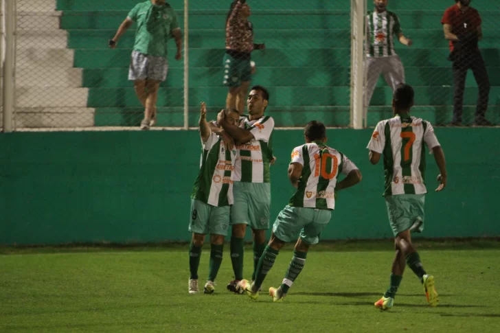 Peñarol y Desamparados cantaron victoria y están en puestos de clasificación