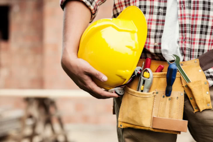 Hoteles y construcción, entre los rubros con leve repunte del empleo, según Nación