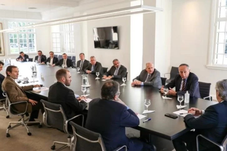 El listado de sindicalistas y empresarios con los que el Gobierno busca acordar precios y salarios