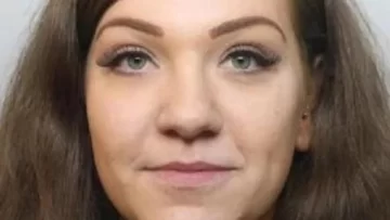 Meten presa a una mujer que violó a un menor de edad y le mandó videos porno de ella Meten presa a una mujer que violó a un menor de edad y le mandó videos porno de ella