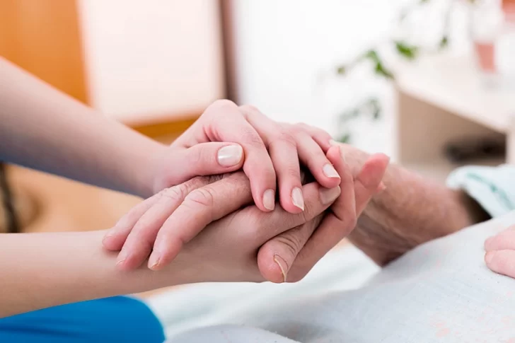 Descubren una molécula que abre un camino para combatir el parkinson