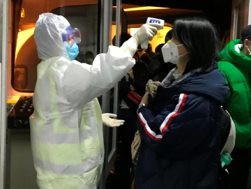 Un argentino fue aislado en Ezeiza por presentar síntomas de coronavirus Un argentino fue aislado en Ezeiza por presentar síntomas de coronavirus