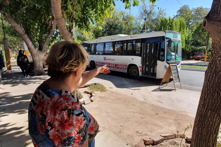Cómo limpiar bien la escoba para que no le queden pelos ni pelusas