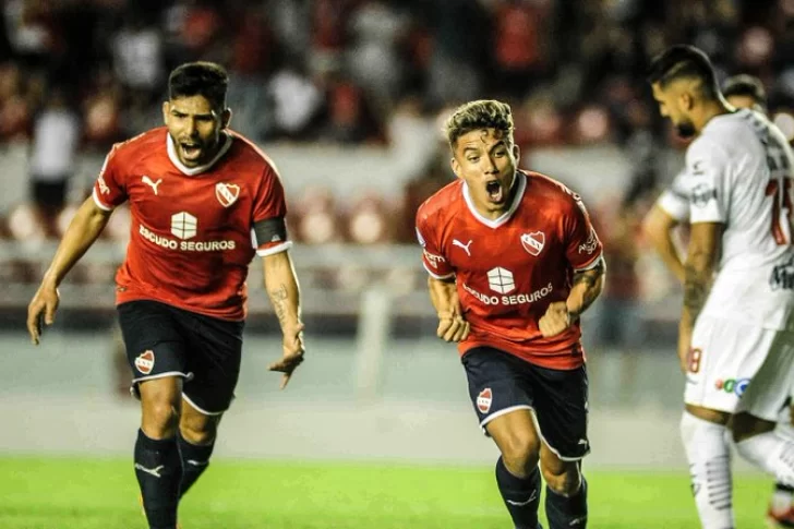 Independiente se despidió goleando a Central Córdoba
