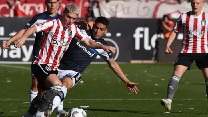 Estudiantes y Gimnasia empataron en cero en un pobre partido Estudiantes y Gimnasia empataron en cero en un pobre partido