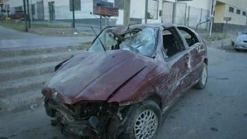 Picadas mortales: 4 jóvenes fallecieron tras chocar de frente un auto y una moto Picadas mortales: 4 jóvenes fallecieron tras chocar de frente un auto y una moto
