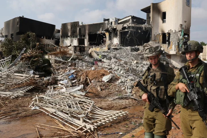 Israel comenzó a evacuar más de 20 poblaciones de las localidades cercanas a la zona de conflicto en Gaza