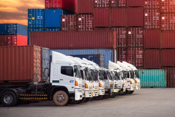 La balanza comercial cerró julio con superávit de USD 951 millones