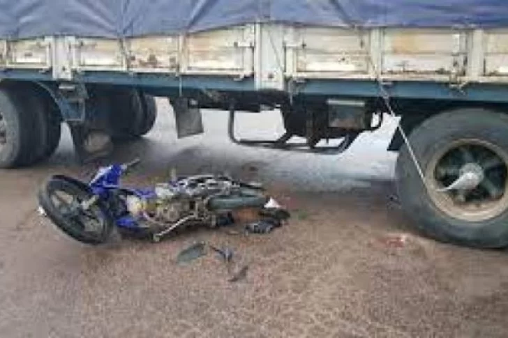 Tres motociclistas santiagueños murieron en el acto al ser embestidos por un camión