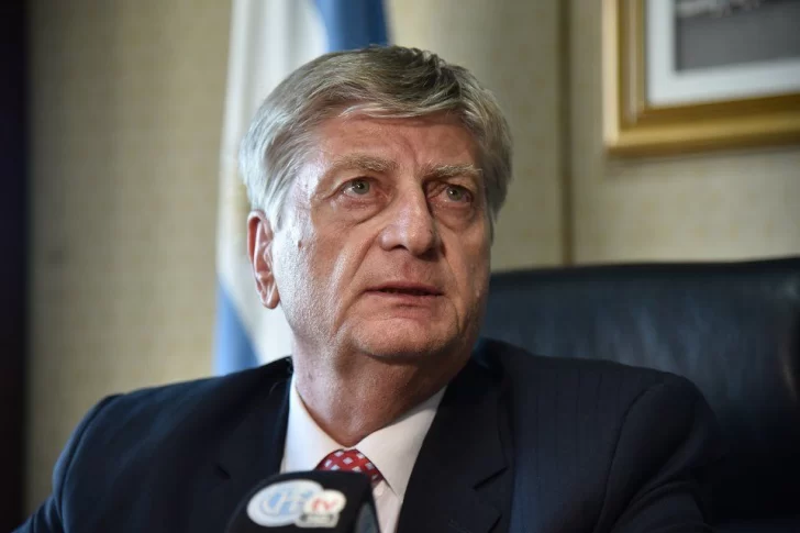 Gobernador de La Pampa: “A la Argentina que trabaja le sobran muchos porteños”