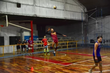 Tres de los refuerzos de UVT ya entrenan con el plantel Tres de los refuerzos de UVT ya entrenan con el plantel