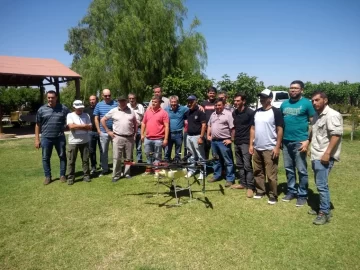 Aplicación aérea con drones en Caucete Aplicación aérea con drones en Caucete