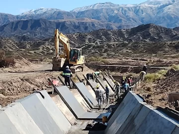 Obras de riego Obras de riego