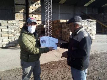 Entrega de kits de libros de riego, y capacitación en uso de mangas Entrega de kits de libros de riego, y capacitación en uso de mangas