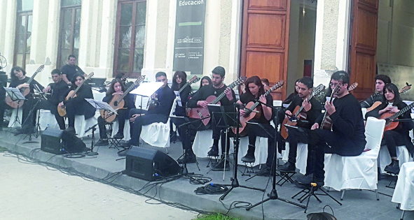 Malambo, recitados y guitarras