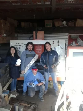 Taller que corta espesores de metal con alta precisión Taller que corta espesores de metal con alta precisión