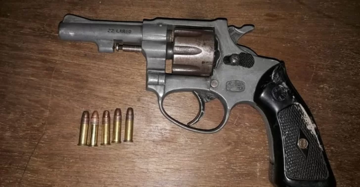 Ullum: acusó a sus vecinos de robarle una planta de marihuana y les disparó Ullum: acusó a sus vecinos de robarle una planta de marihuana y les disparó